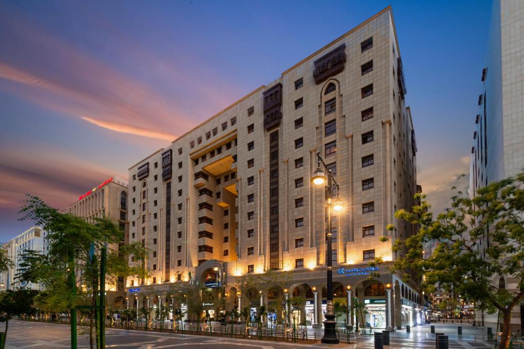 Hotel di Madinah